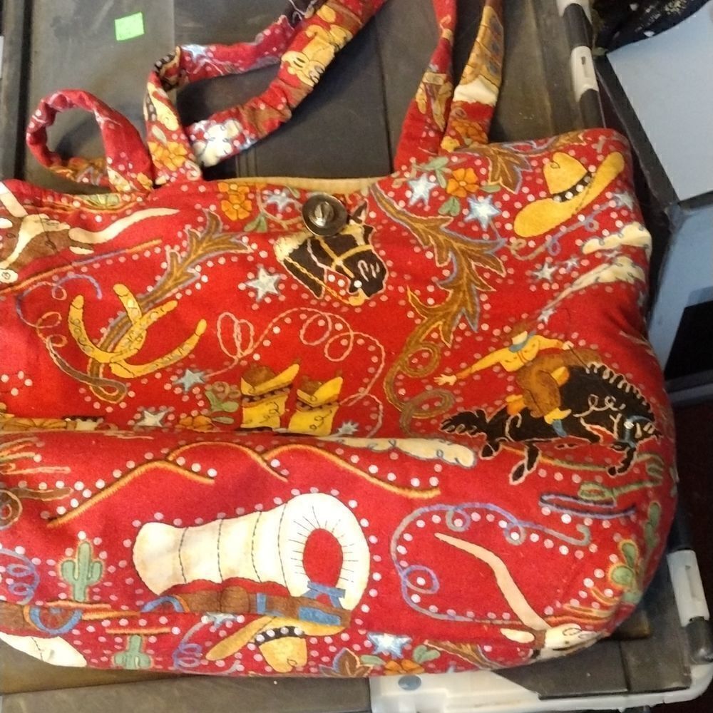 Handle reversible tote